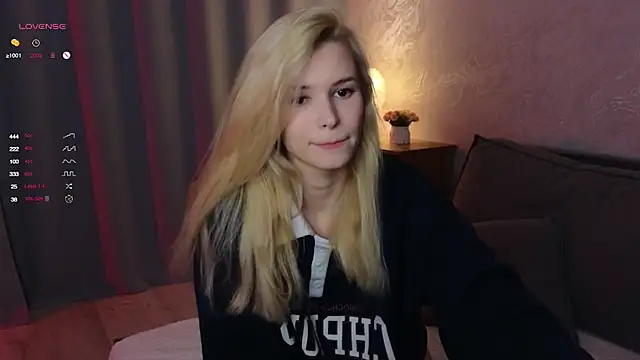 elsa limerence online show from November 27, 10:40 am