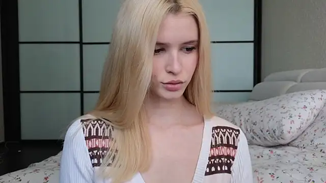 elsa limerence online show from October 4, 11:16 am