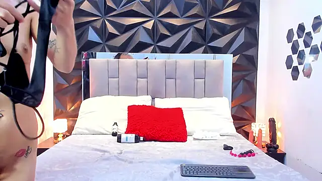 valentinasu1 online show from November 6, 2:23 pm