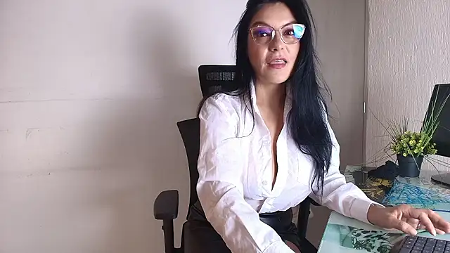 Zuzana21 online show from February 2, 12:59 pm