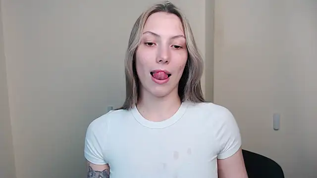 VanessaMay  online show from April 13, 4:30 pm