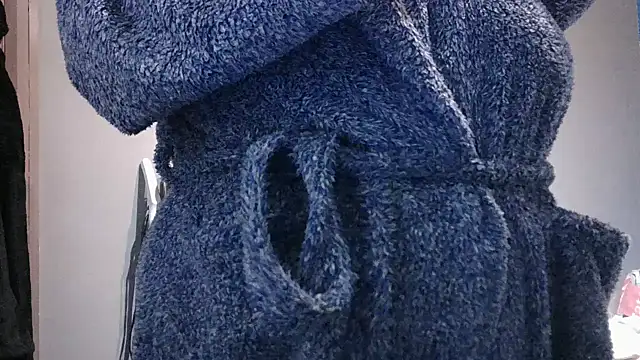 busty-bella1 online show from October 14, 7:55 am