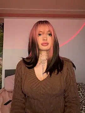 madelinexx online show from March 24, 4:23 pm