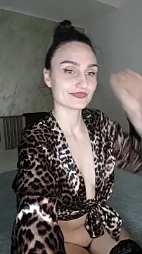 AliyaWade  online show from March 20, 7:30 pm