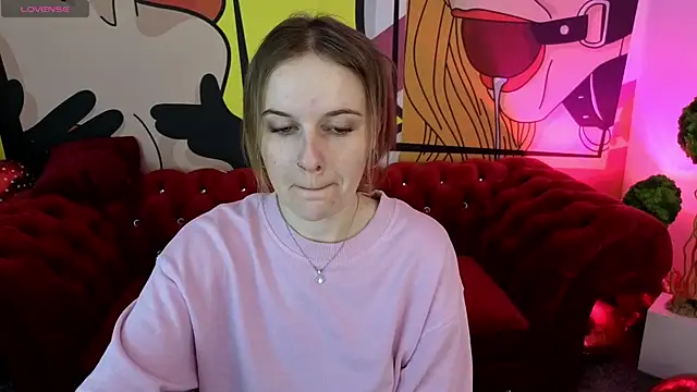 MaribelRiverr  online show from April 5, 6:01 am