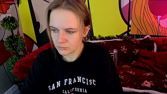 MaribelRiverr  online show from December 14, 6:41 am