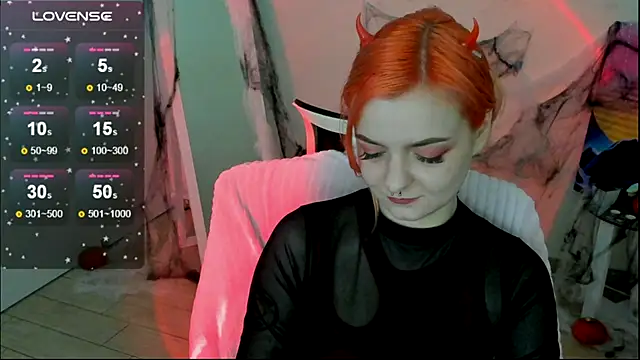 Fire Bestie online show from October 31, 2:21 pm