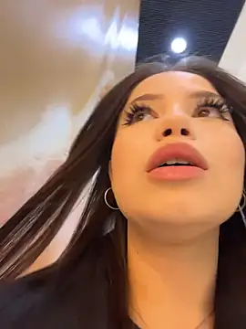 Chloe  Moon online show from February 28, 2:05 pm