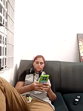 Scarlett-Leh online show from February 14, 10:45 pm