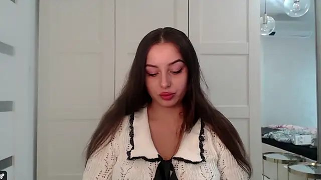 courtneyPerfect online show from October 22, 2:00 pm