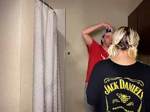 girlfriendmissy online show from March 18, 11:21 pm