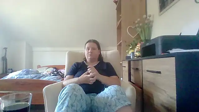 ReifeVenna online show from September 10, 7:08 am