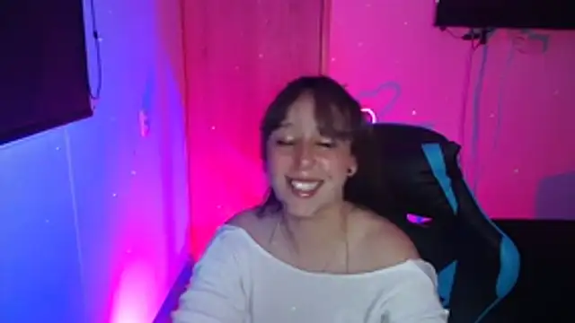 Skarlet Adams28 online show from March 30, 9:58 pm