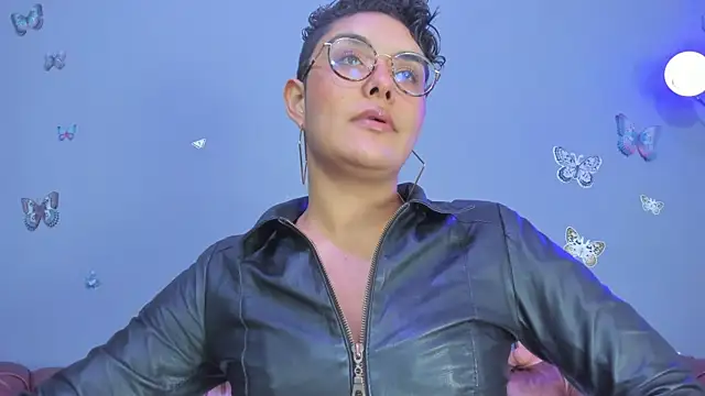 Kaira mosse online show from January 11, 11:59 am