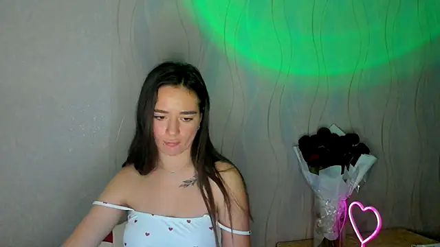 Bella XO online show from October 7, 2:43 pm