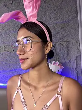 KaitlynLoveCam online show from April 3, 9:24 pm