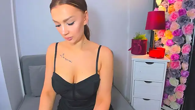 OliviaFantasy online show from November 1, 11:58 am