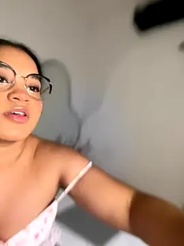 Lucy wilson5 online show from December 23, 3:21 am