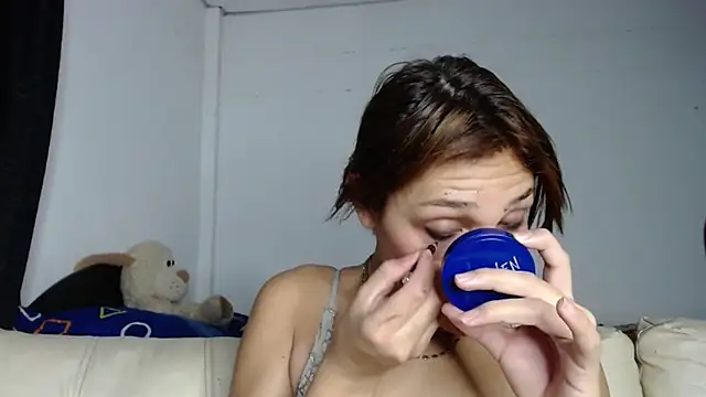 alexandra lorens online show from October 15, 9:50 pm