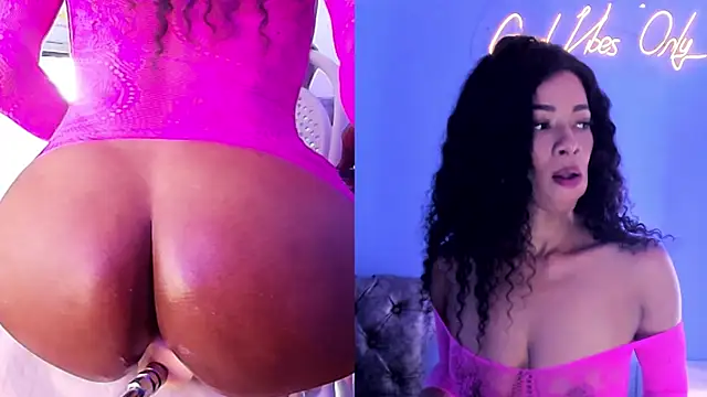 sashamonroe   online show from October 22, 12:32 pm