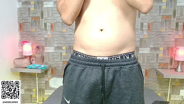 aaron antonella mds online show from November 15, 8:32 pm