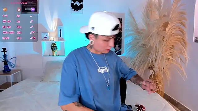 ZuryRamirez  online show from July 16, 8:13 pm