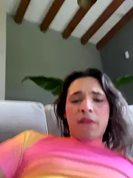 Snapshot of miss_Ari chatting on October 3, 10:37 pm miss Ari online show from October 3, 10:37 pm