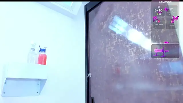 zoi jazmin online show from April 6, 4:46 am