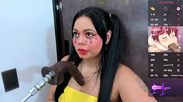 Snapshot of zoi_jazmin chatting on October 22, 3:55 am zoi jazmin online show from October 22, 3:55 am