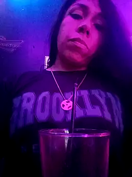 Karenn12 online show from October 6, 7:58 am