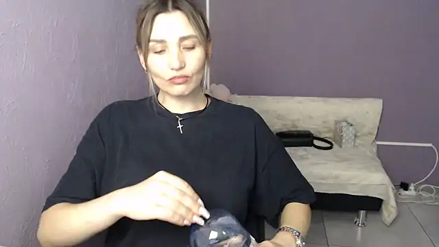  sexy lady online show from September 22, 1:42 pm