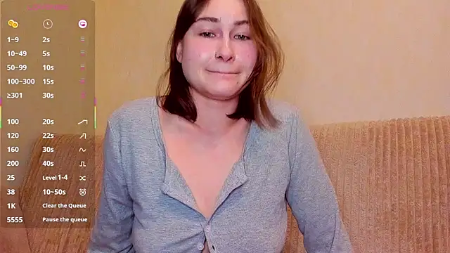 sleeeep y online show from April 13, 8:31 pm