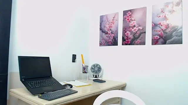 lily f00x online show from February 17, 12:37 pm