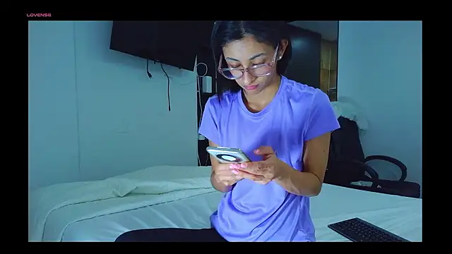 thedianakaro online show from March 27, 3:41 am