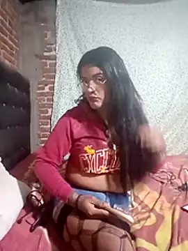 yovana13 online show from October 29, 10:41 am