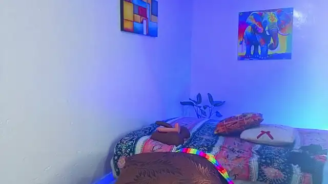 Luci And Sofi online show from March 26, 2:36 am