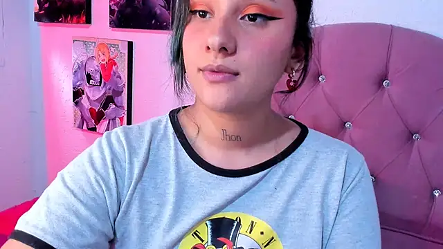 Mila nixon02 online show from December 13, 7:53 pm