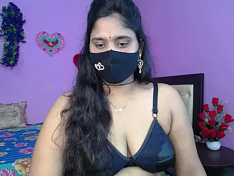 Hot Maleka online show from March 31, 7:36 pm