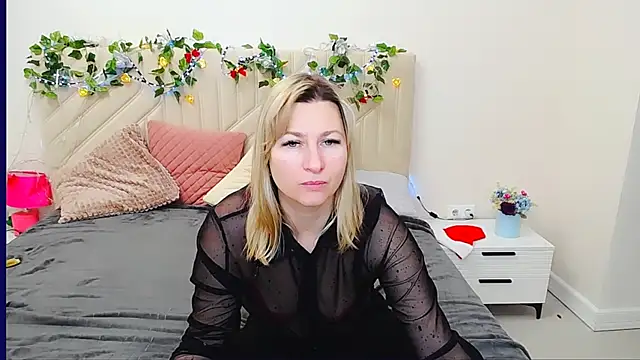 Incredible Ariela online show from January 12, 4:45 pm