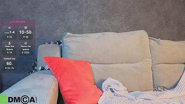 Little Chips online show from December 17, 5:28 pm