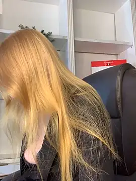 Alexa Handler online show from April 17, 8:00 pm