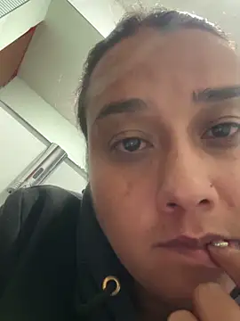 Cafeziitha02 online show from November 22, 11:40 pm