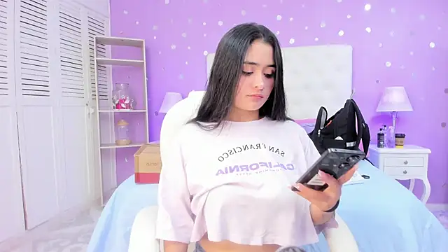 scarlette 15  online show from January 14, 3:22 am