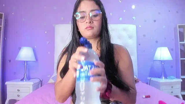 scarlette 15  online show from March 6, 3:23 am