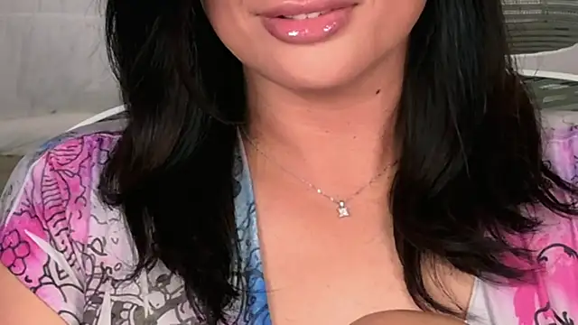 xprettysmilex online show from July 31, 8:32 pm