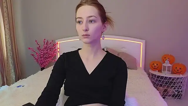 MichaDenver online show from October 24, 8:21 am