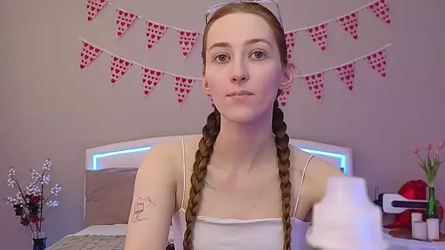 MichaDenver online show from February 19, 9:31 am