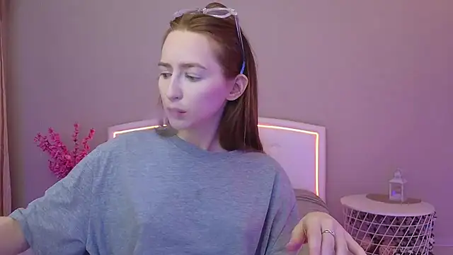 MichaDenver online show from November 17, 7:36 pm