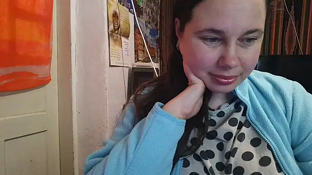 Cora Maro online show from December 18, 2:44 pm