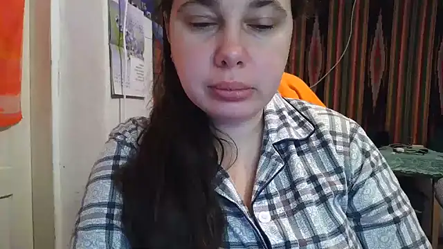 Snapshot of Cora_Maro chatting on October 20, 10:24 pm Cora Maro online show from October 20, 10:24 pm
